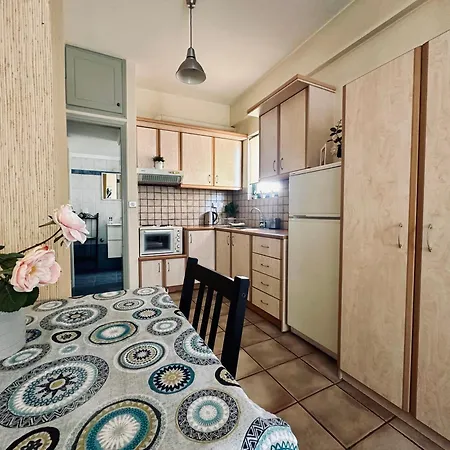 Cozy Apartments Mc Queen-3